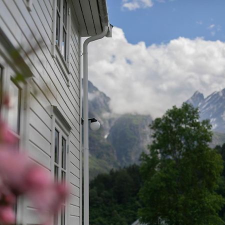 Villa Ostigard 1810 Åndalsnes Esterno foto