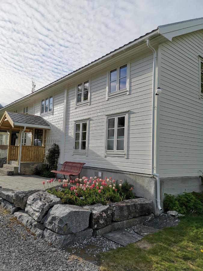 Villa Ostigard 1810 Åndalsnes Esterno foto